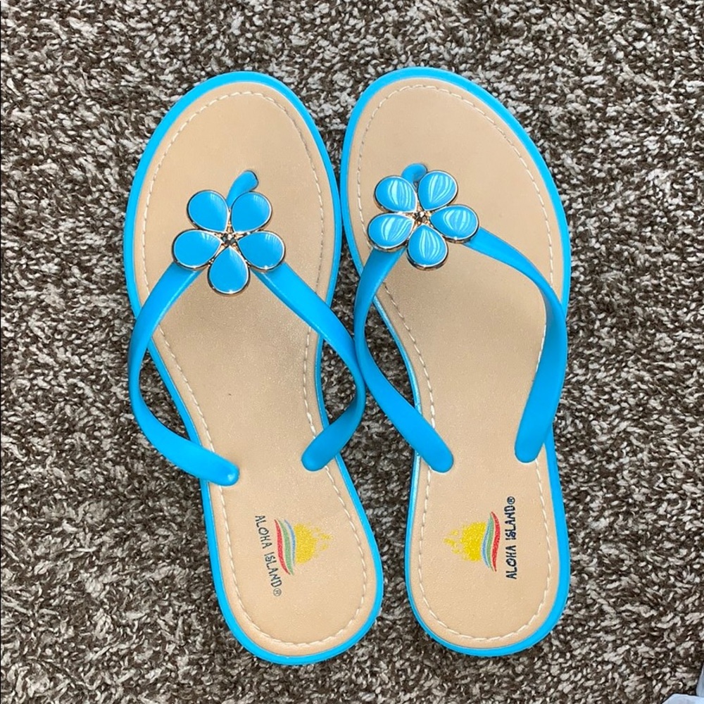 Sandals - Picture 3 of 3